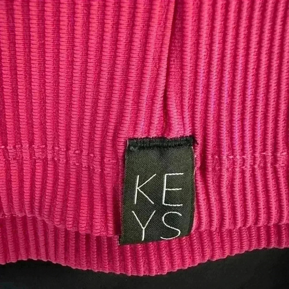 Sold Athleta Keys Rib Crop Tank hot pink size Extra small - Picture 4 of 6